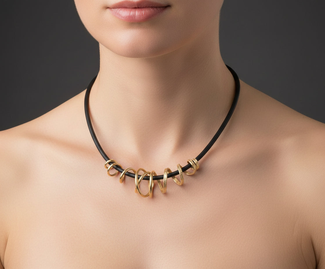 Colgante espiral chapado en oro - Amparo Valencia Joyas