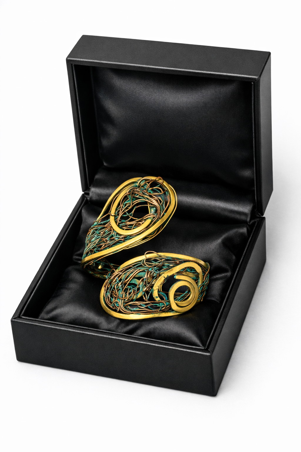 Esclava Trama de Bronce