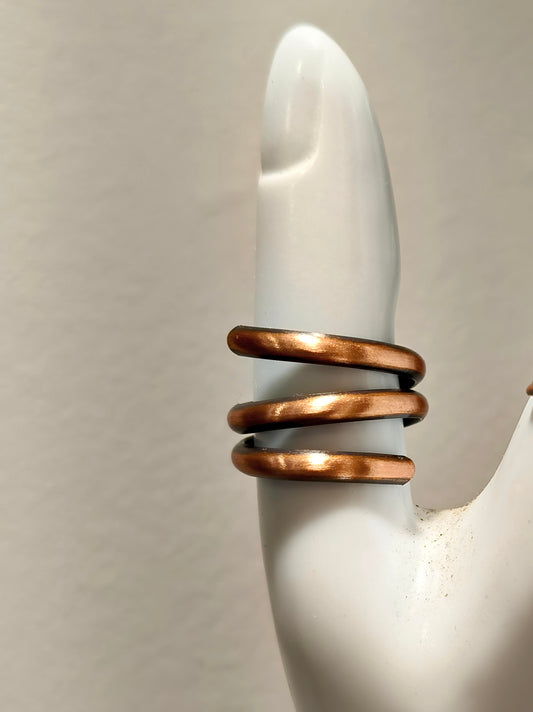 Anillo Espiral de cobre realizado artesanalmente