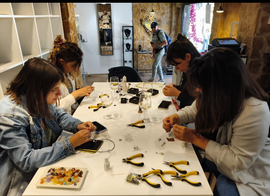 Taller de Joyería Creativa con Piedras Naturales