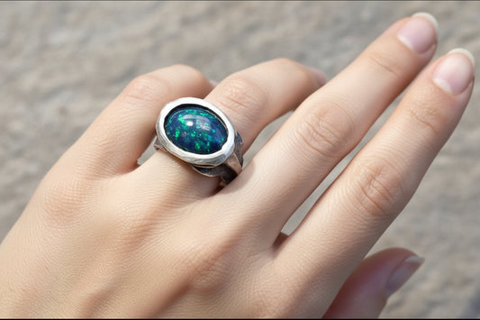 Ópalo Natural en Montura de Plata